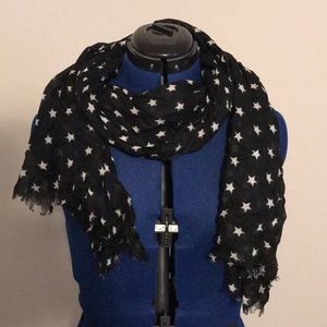 Star printed scarf